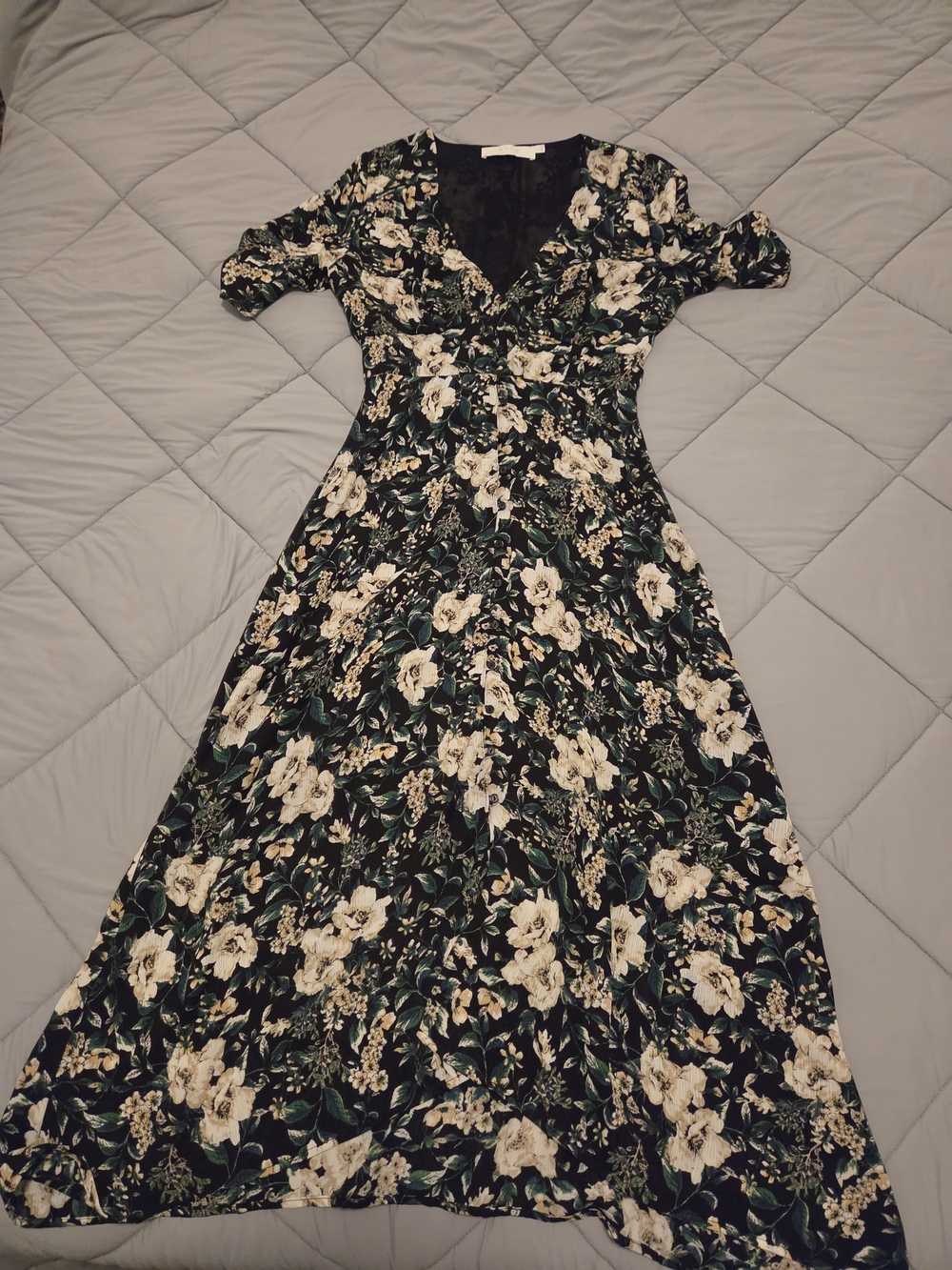 Astr Floral Midi Dress in Black and Cream